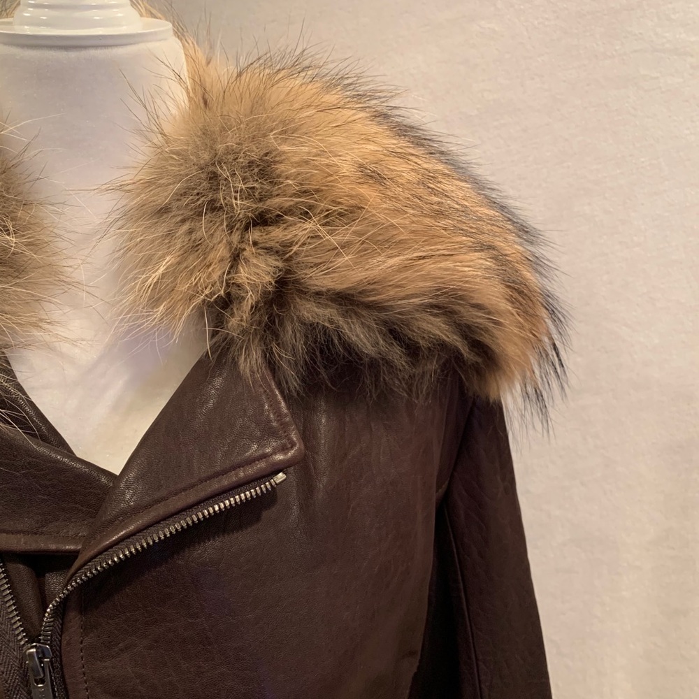 Jacket, leather, NWT, leather moto jacket. Removable fur collar - Picture 4 of 15